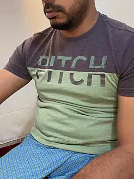 Handsome8677 online show from 04/23/26, 11:27