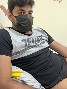 Snapshot of Handsome8677 chatting on 01/19/26, 07:12 Handsome8677 online show from 01/19/26, 07:12