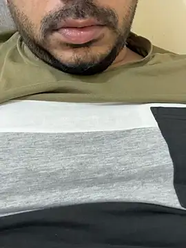 Snapshot of Handsome8677 chatting on 01/11/26, 10:38 Handsome8677 online show from 01/11/26, 10:38