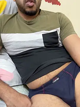 Snapshot of Handsome8677 chatting on 02/04/26, 08:09 Handsome8677 online show from 02/04/26, 08:09