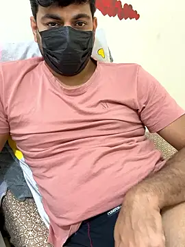 Snapshot of Handsome8677 chatting on 01/08/26, 07:36 Handsome8677 online show from 01/08/26, 07:36