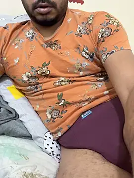 Snapshot of Handsome8677 chatting on 02/07/26, 10:23 Handsome8677 online show from 02/07/26, 10:23