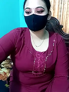 Snapshot of Porimoni22 chatting on 02/08/26, 11:30 Porimoni22 online show from 02/08/26, 11:30