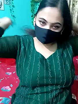 Snapshot of Porimoni22 chatting on 03/31/26, 10:01 Porimoni22 online show from 03/31/26, 10:01