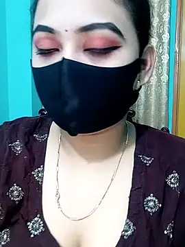 Snapshot of Porimoni22 chatting on 02/16/26, 07:45 Porimoni22 online show from 02/16/26, 07:45