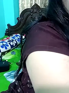 Snapshot of Porimoni22 chatting on 01/15/26, 01:25 Porimoni22 online show from 01/15/26, 01:25