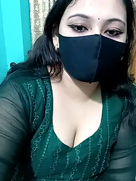 Snapshot of Porimoni22 chatting on 12/20/25, 01:36 Porimoni22 online show from 12/20/25, 01:36