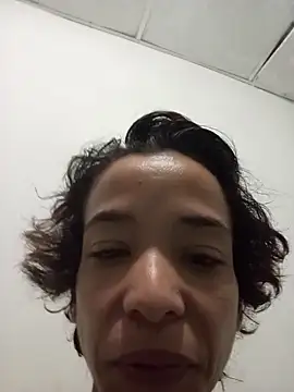 Teressa Love online show from 11/26/25, 10:04