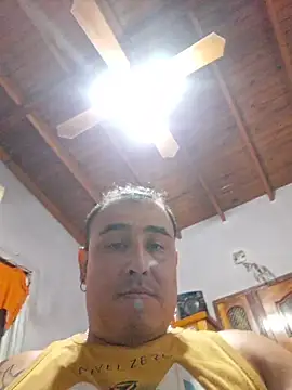 Rueditasss online show from 02/10/26, 02:32