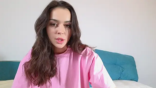 Snapshot of SashaOrlova chatting on 10/19/25, 09:45 SashaOrlova online show from 10/19/25, 09:45
