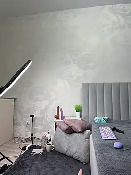 Snapshot of ChloeBrut chatting on 07/14/26, 12:10 ChloeBrut online show from 07/14/26, 12:10