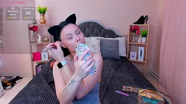 ChloeBrut online show from 10/24/25, 12:42