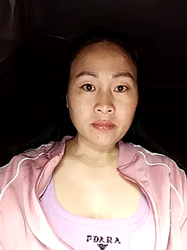 Snapshot of Spring-mky chatting on 11/21/25, 12:09 Spring-mky online show from 11/21/25, 12:09