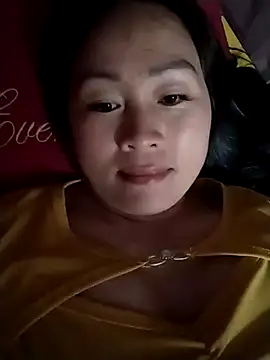 Snapshot of Spring-mky chatting on 11/28/25, 03:34 Spring-mky online show from 11/28/25, 03:34