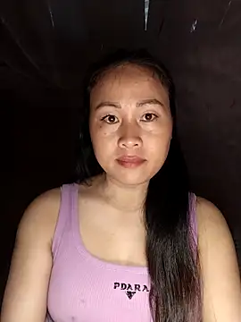 Snapshot of Spring-mky chatting on 11/16/25, 03:44 Spring-mky online show from 11/16/25, 03:44