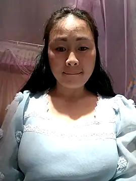 Snapshot of Spring-mky chatting on 12/15/25, 12:33 Spring-mky online show from 12/15/25, 12:33