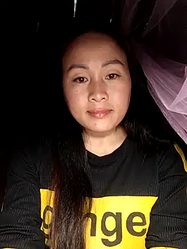 Snapshot of Spring-mky chatting on 11/22/25, 12:26 Spring-mky online show from 11/22/25, 12:26