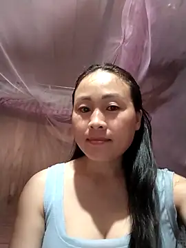 Snapshot of Spring-mky chatting on 10/29/25, 03:22 Spring-mky online show from 10/29/25, 03:22