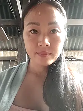 Snapshot of Spring-mky chatting on 11/04/25, 03:21 Spring-mky online show from 11/04/25, 03:21