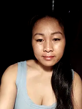 Snapshot of Spring-mky chatting on 11/14/25, 02:26 Spring-mky online show from 11/14/25, 02:26