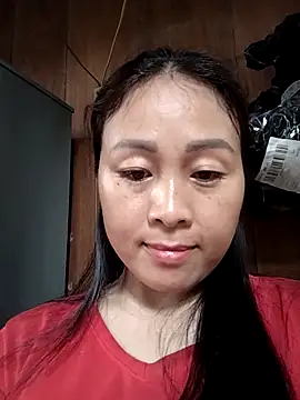 Snapshot of Spring-mky chatting on 10/24/25, 07:29 Spring-mky online show from 10/24/25, 07:29