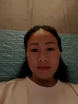 Snapshot of Spring-mky chatting on 10/27/25, 05:19 Spring-mky online show from 10/27/25, 05:19