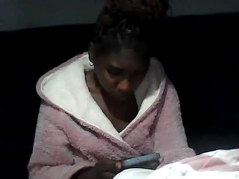 sexysmalldaily04 online show from 10/19/25, 08:22