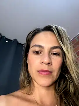 valentina herrrera online show from 11/12/25, 03:43