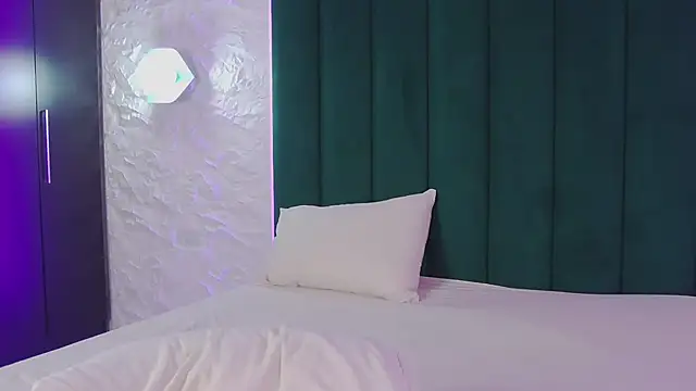 AliceLune online show from 03/01/26, 01:11