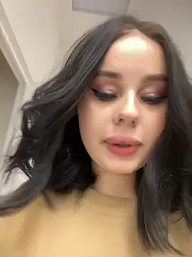 AliceLune online show from 01/18/26, 04:27