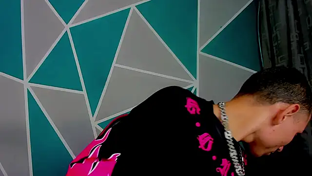 Snapshot of precioso97 chatting on 10/17/25, 11:01 precioso97 online show from 10/17/25, 11:01