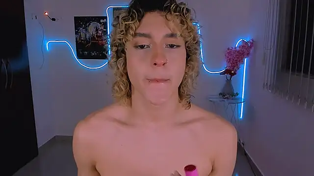 Lyric Mirage online show from 01/08/26, 01:22