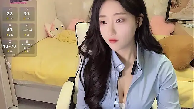 Ximi1 online show from 10/28/25, 09:58