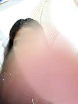 Snapshot of Anshika1431 chatting on 11/04/25, 02:59 Anshika1431 online show from 11/04/25, 02:59