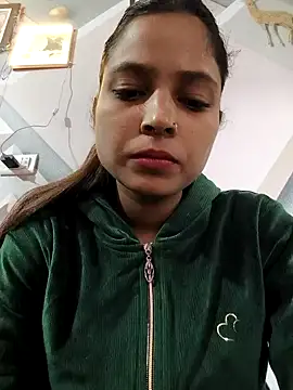 Snapshot of Anshika1431 chatting on 12/05/25, 04:00 Anshika1431 online show from 12/05/25, 04:00