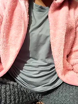 Snapshot of Anshika1431 chatting on 12/17/25, 10:53 Anshika1431 online show from 12/17/25, 10:53