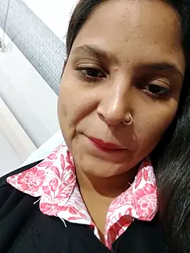 Snapshot of Anshika1431 chatting on 11/08/25, 03:10 Anshika1431 online show from 11/08/25, 03:10