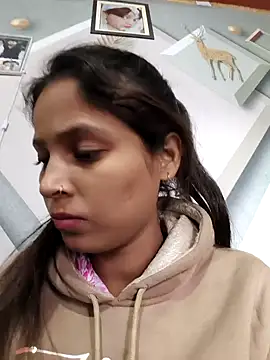 Snapshot of Anshika1431 chatting on 11/25/25, 04:24 Anshika1431 online show from 11/25/25, 04:24