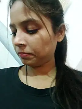 Snapshot of Anshika1431 chatting on 11/14/25, 05:55 Anshika1431 online show from 11/14/25, 05:55