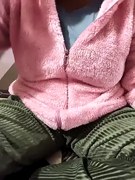 Snapshot of Anshika1431 chatting on 12/16/25, 10:08 Anshika1431 online show from 12/16/25, 10:08