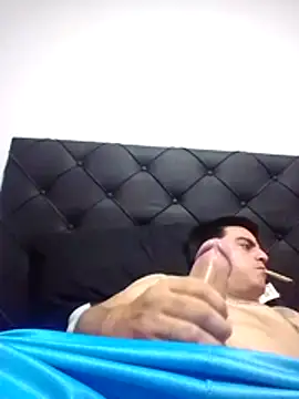 Chorizo Criollo online show from 10/18/25, 03:03