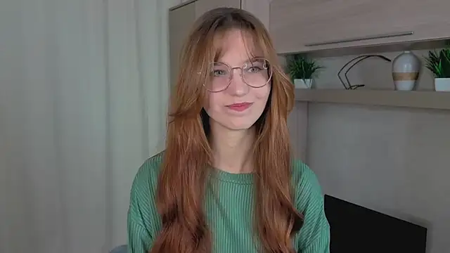 RachelColli online show from 11/17/25, 01:37