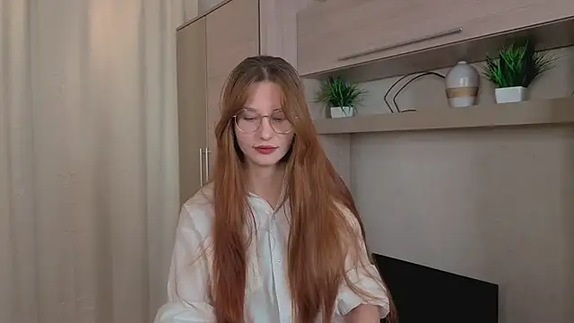 RachelColli online show from 11/15/25, 01:48