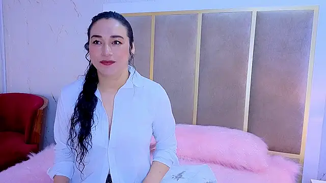 Elizabeth bennett 6 online show from 11/12/25, 11:47