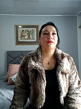 Elizabeth bennett 6 online show from 04/09/26, 01:39