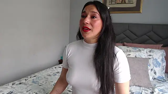 Elizabeth bennett 6 online show from 03/19/26, 04:40