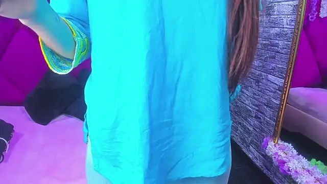 MariamGray1 online show from 12/16/25, 09:08