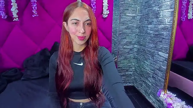 MariamGray1 online show from 12/22/25, 08:31