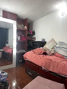 MariamGray1 online show from 04/15/26, 02:06