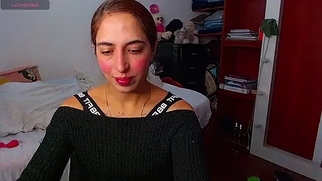 MariamGray1 online show from 01/14/26, 09:29